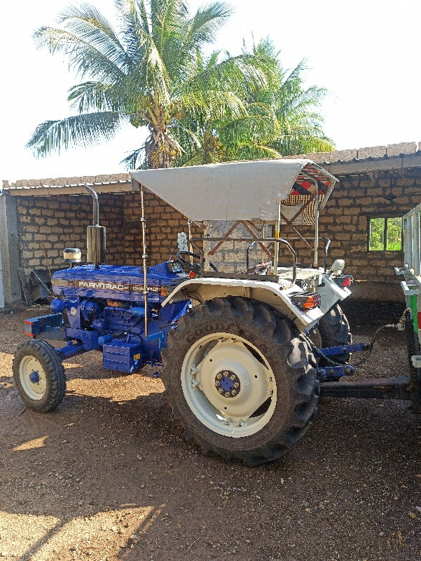 farm trek 39 hp