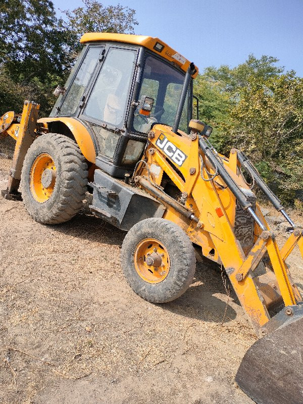 JCB