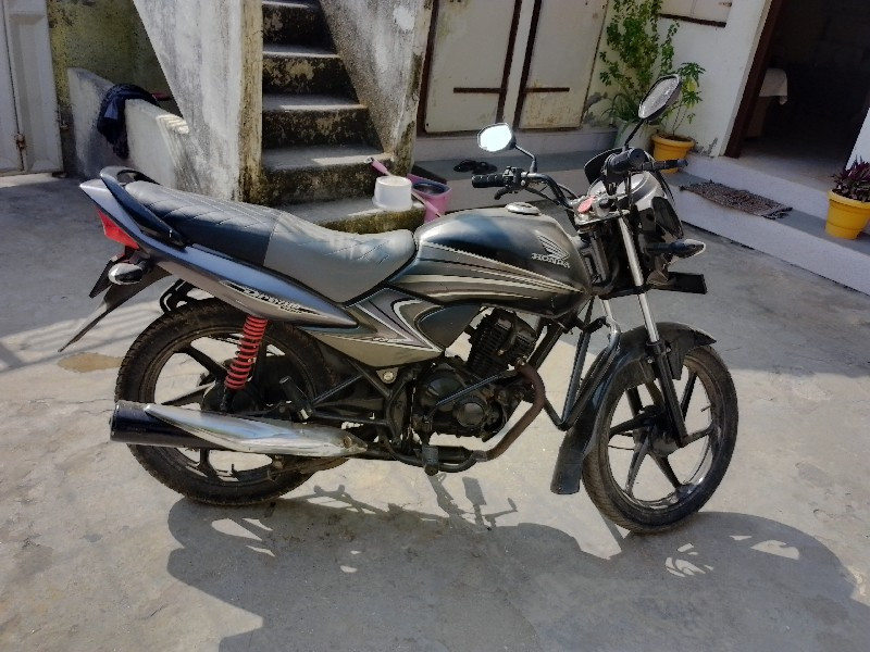 Honda dream Yug...