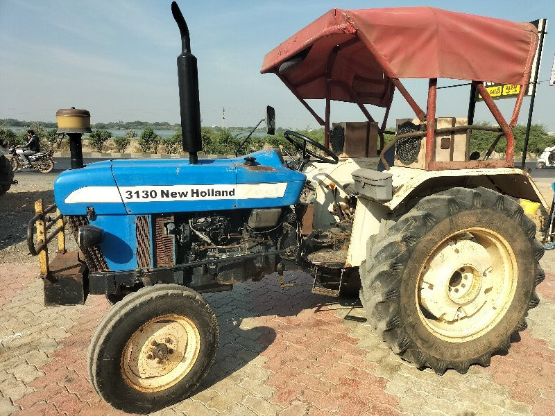 New Holland 313...