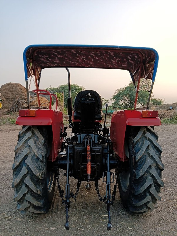 7250 di Massey...