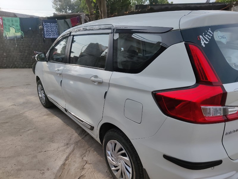 Ertiga vxi cng...