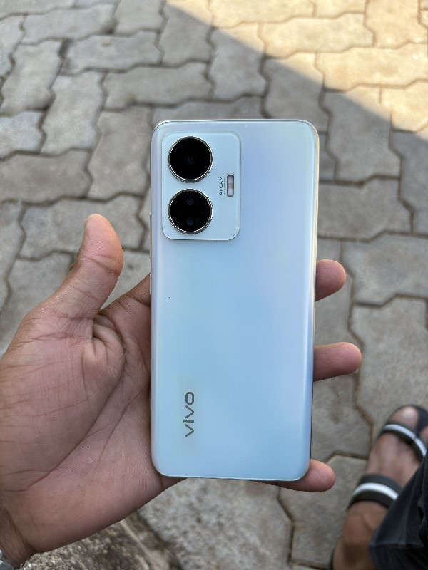 Vivo t1