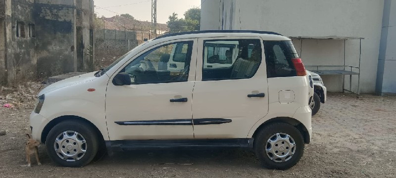 Mahindra qunto