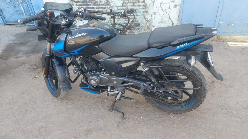 pulsar ગાડી વેચ...