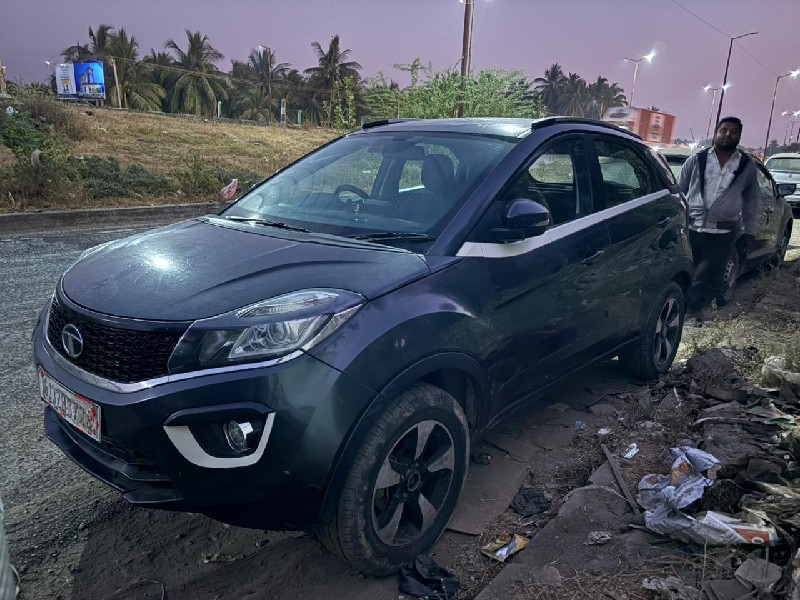 tata nexon mode...