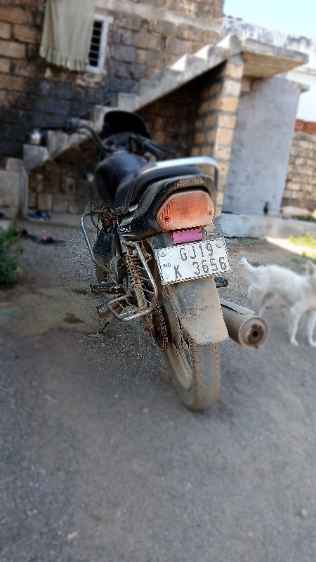 ગાડી વેચવાની છે