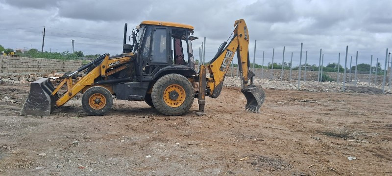 jcb