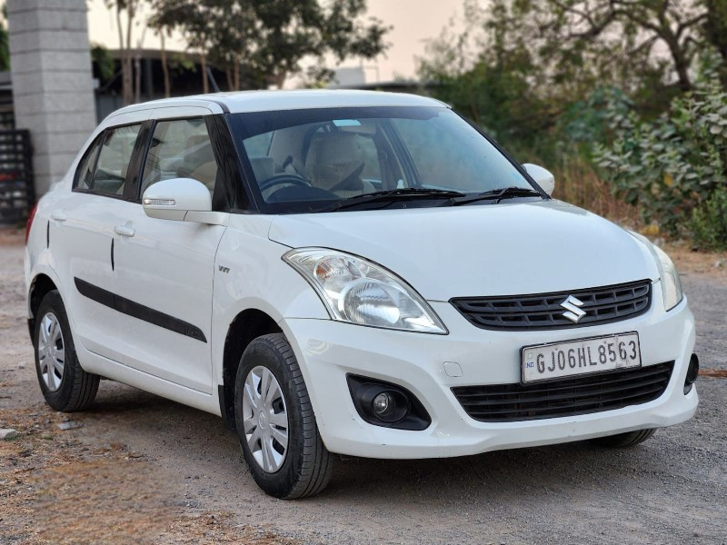 swift dzire Vxi...