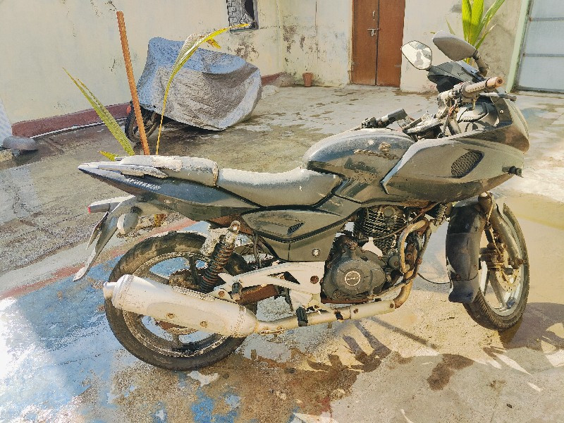 Bajaj Pulsar 22...