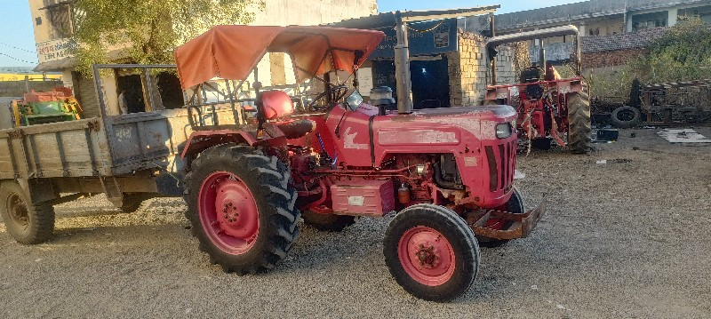 Mahindra 275