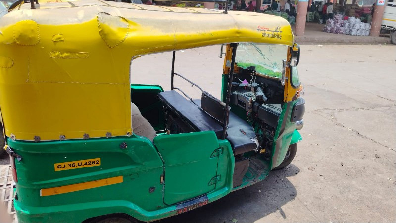 CNG RIKSHA