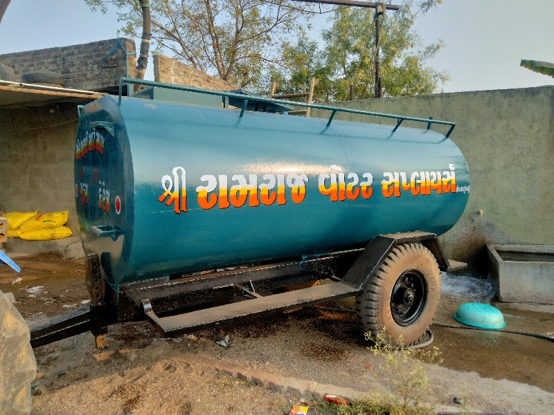 પાણી ટેન્કર