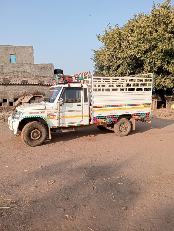 બોલેરો વેચાવાનો...