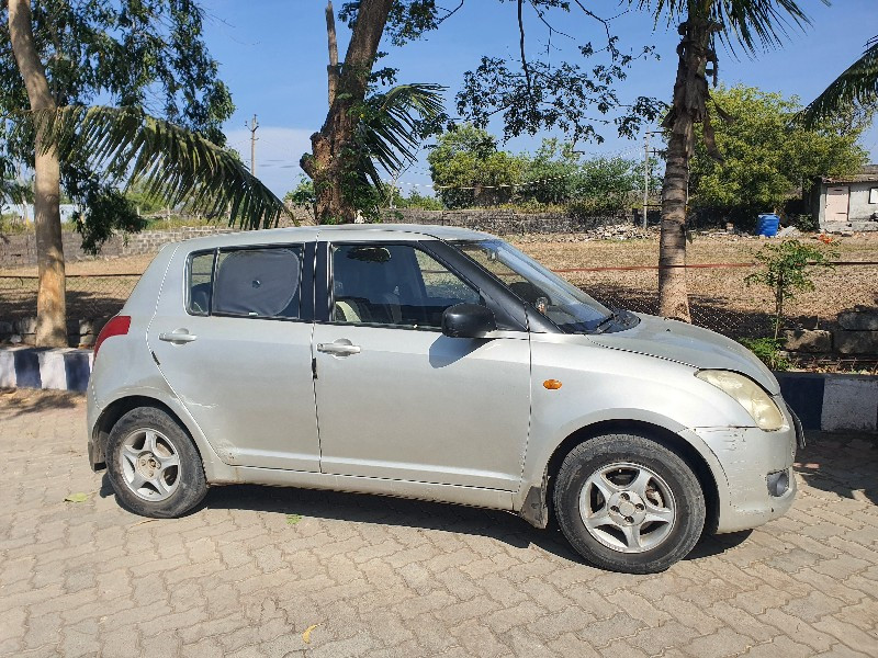 SWIFT ZXI TOP MODEL CNG