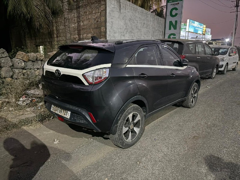 tata nexon mode...