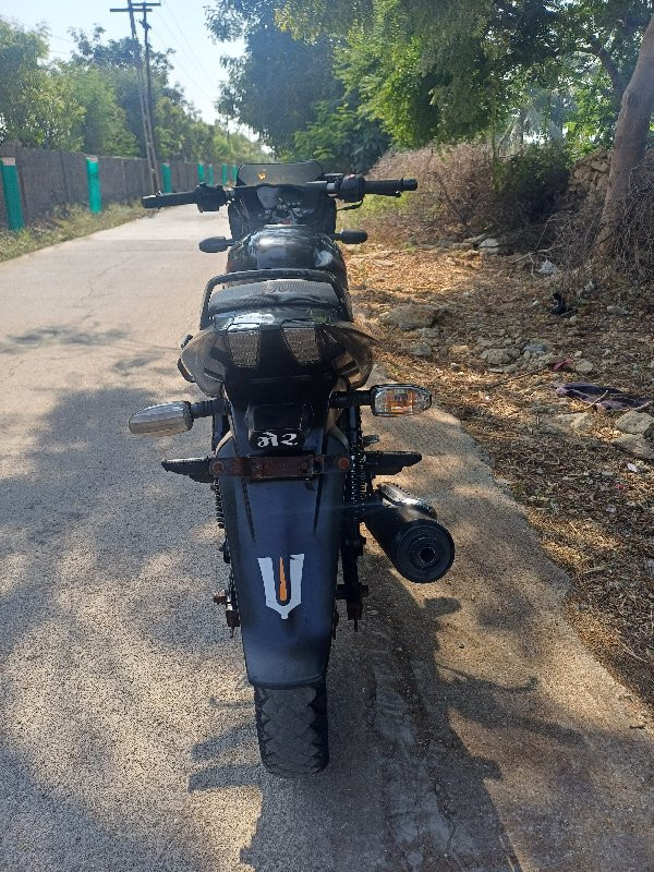 Bajaj pulsar 15...