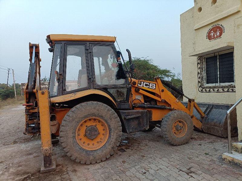 JCB 3DX