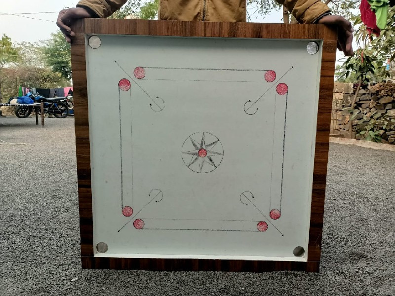 carrom vechvanu...