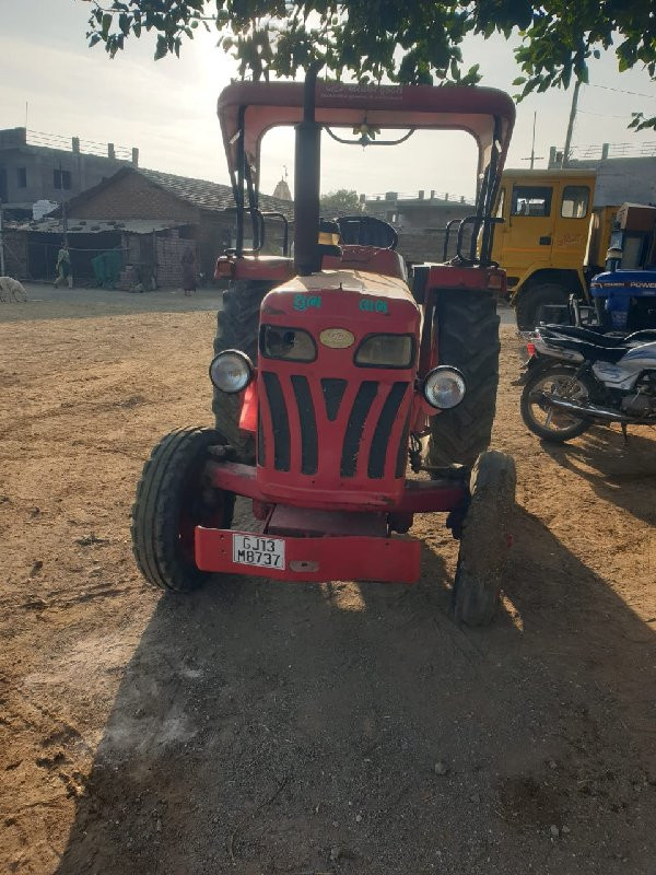 Mahindra 575