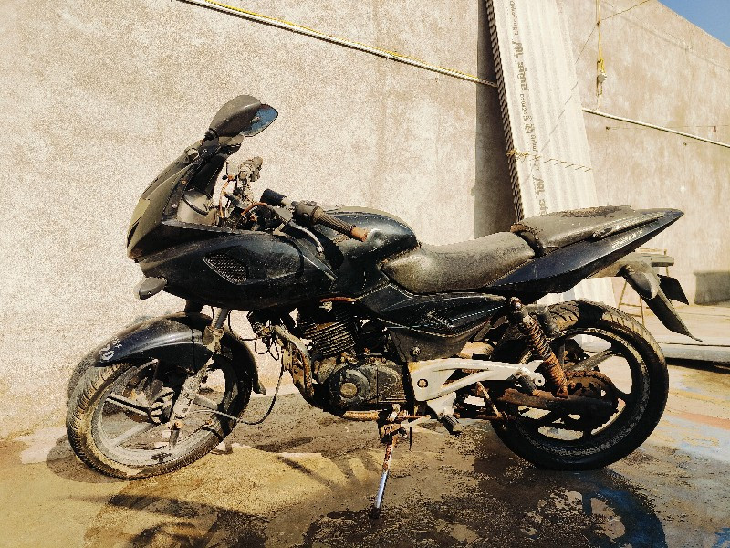 Bajaj Pulsar 22...