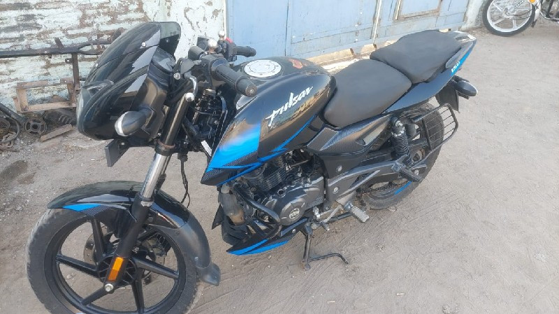 pulsar ગાડી વેચ...