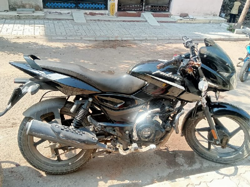 Bajaj Pulser વે...