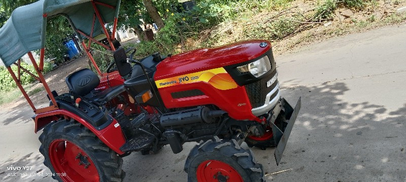 mahindra jivo 2...