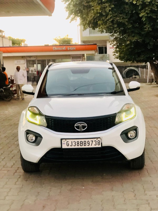 Tata Nexon XZ+...