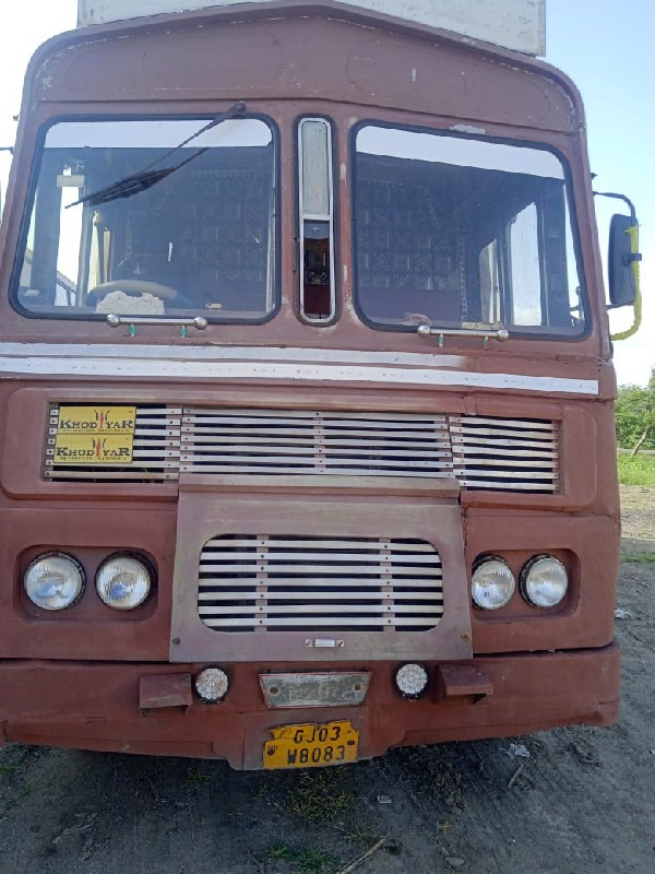 ashok leyland 2...