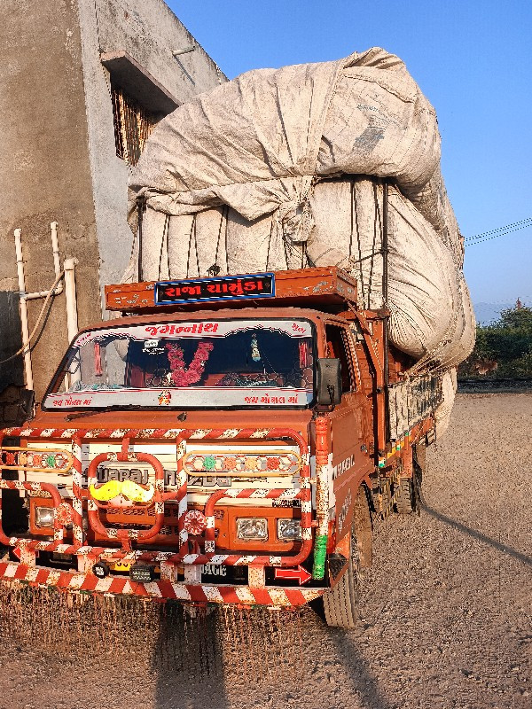 ગાડીભાડોબધવવામા...