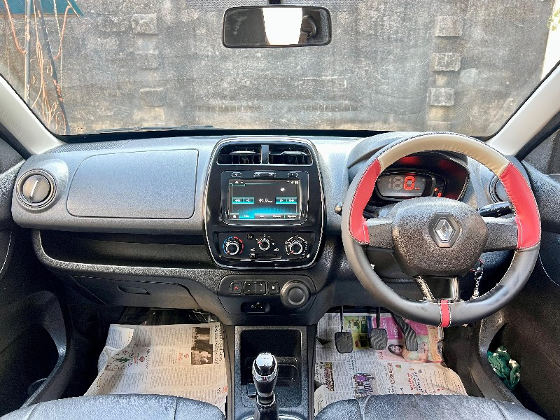 Kwid RXT (O) Pe...