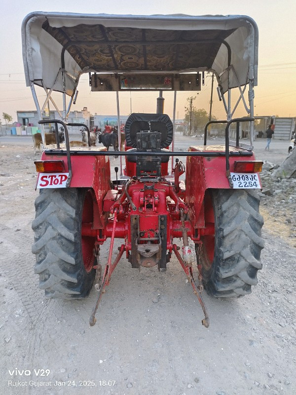 Mahindra 275Di...