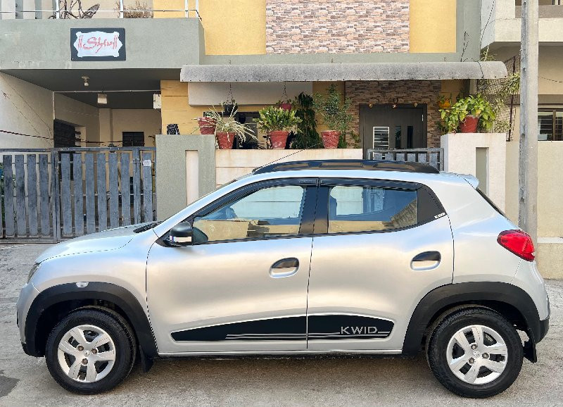 Kwid RXT (O) Pe...