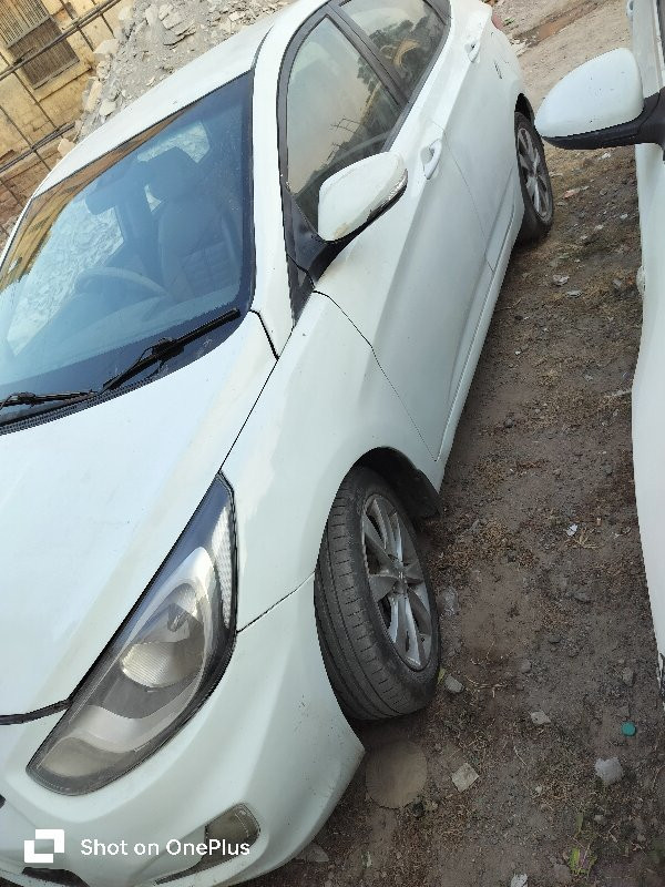 Hyundai Verna