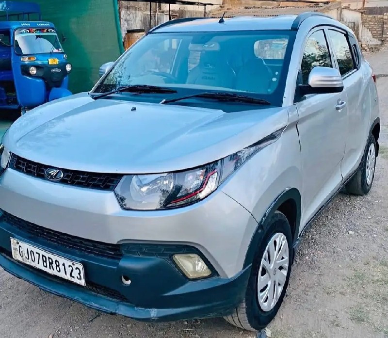 kuv 100