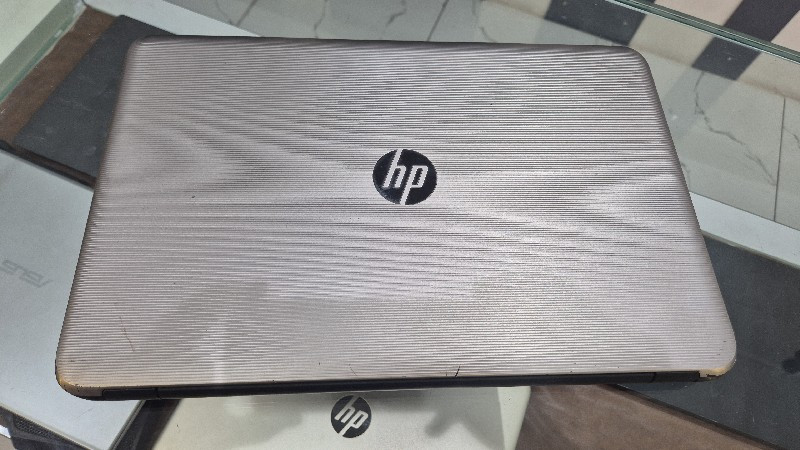 HP LAPTOP