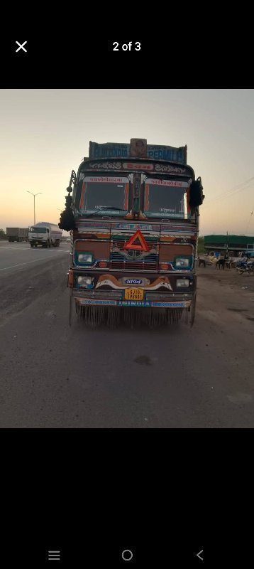 ટ્રક Tipper