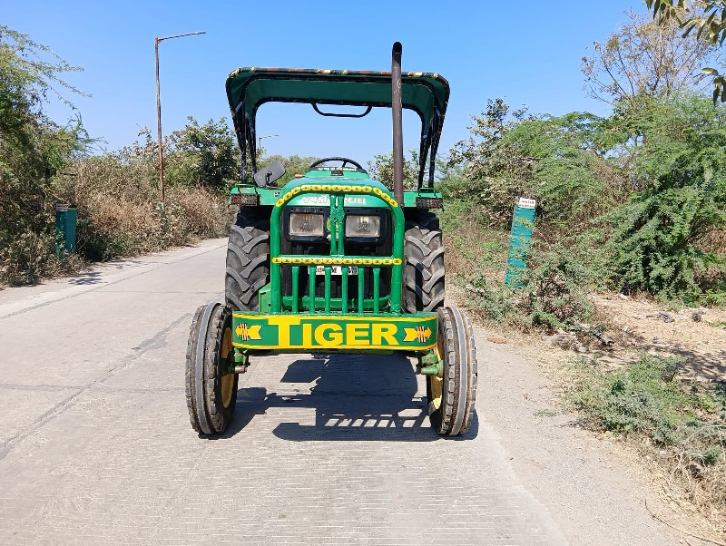 જોન્ડિયર 5041