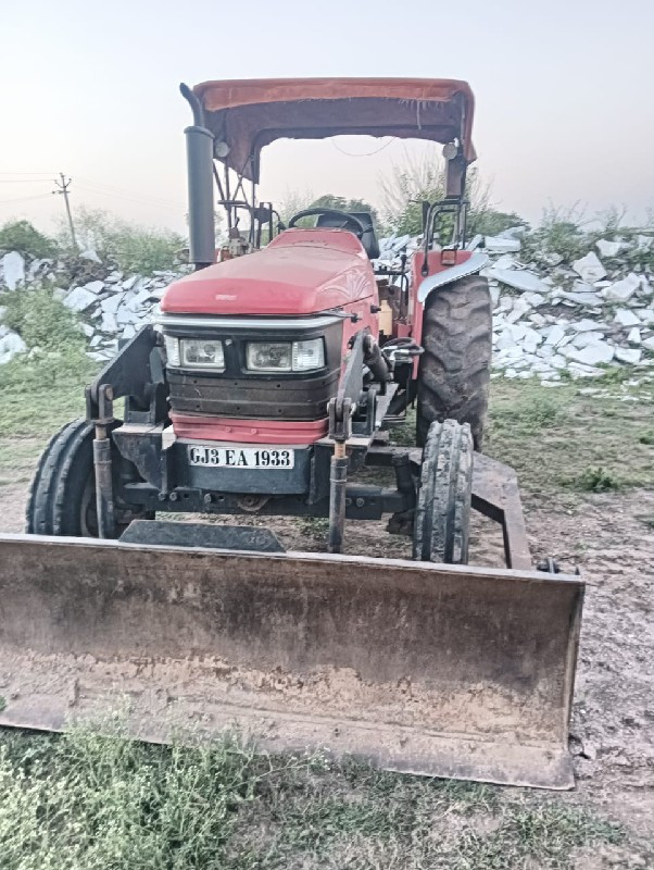 ખેતર લેવલ કરવા...