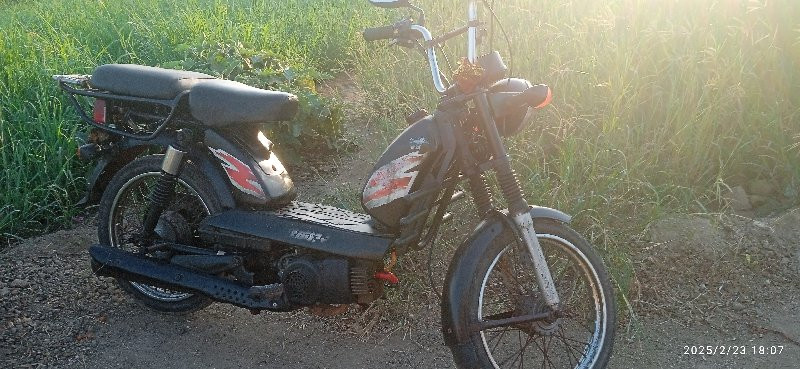 tvs xl 100