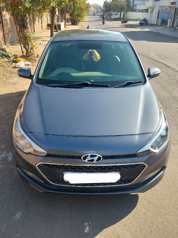 Hyundai i20 1st...