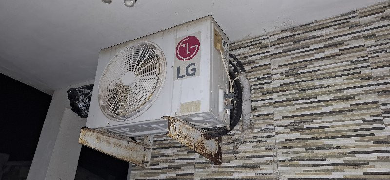 LG 1.0 ton સાદુ...