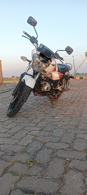 Bajaj v 15 vikr...