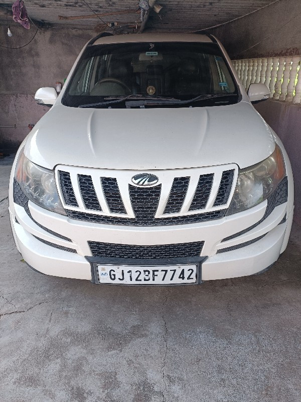 mahindra XUV 50...