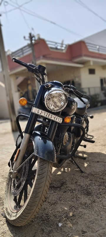 ROYAL ENFIELD B...