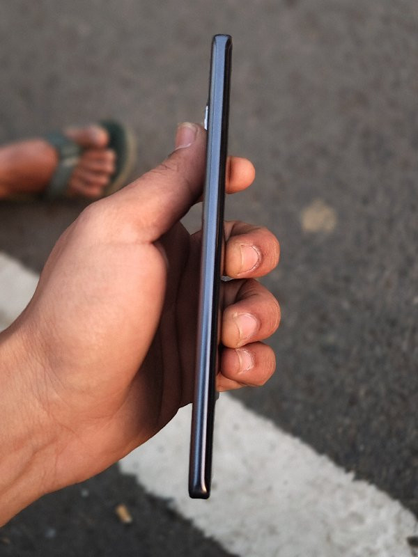 Vivo V 40