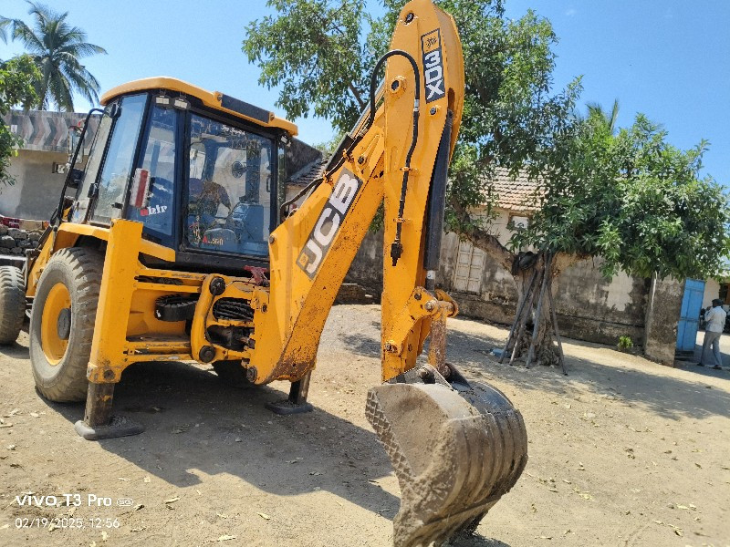 jcb વેચવાનું છે