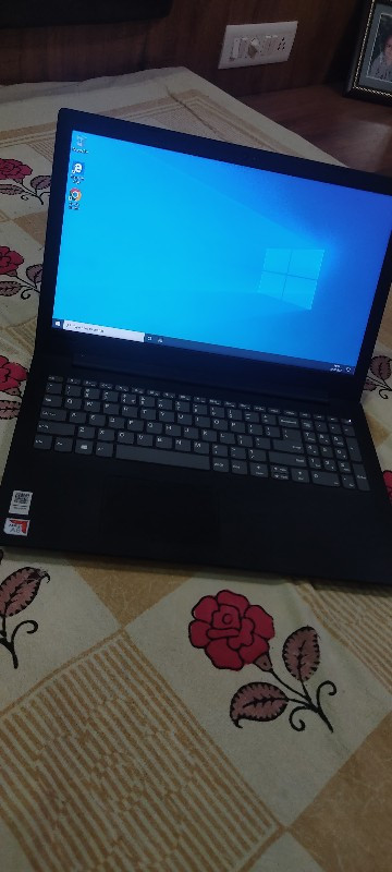 Lenovo 81mt v14...