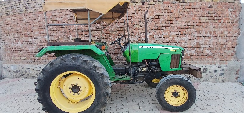 John deere 5204...